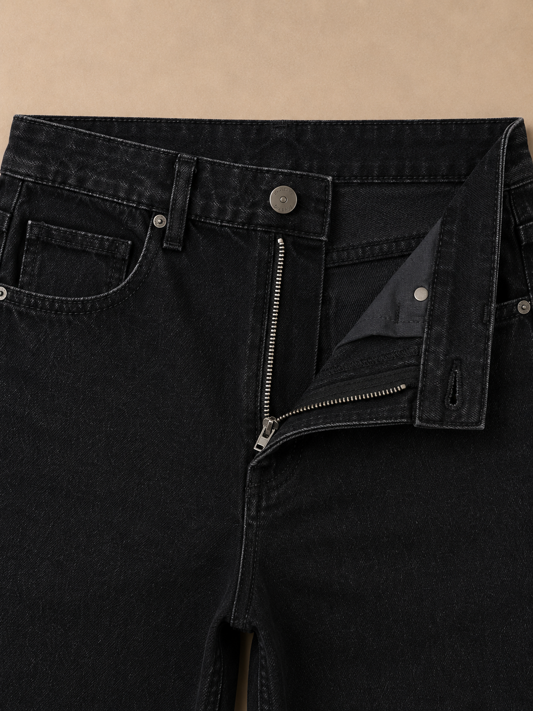 Signature Straight Fit Jeans – Jet Black