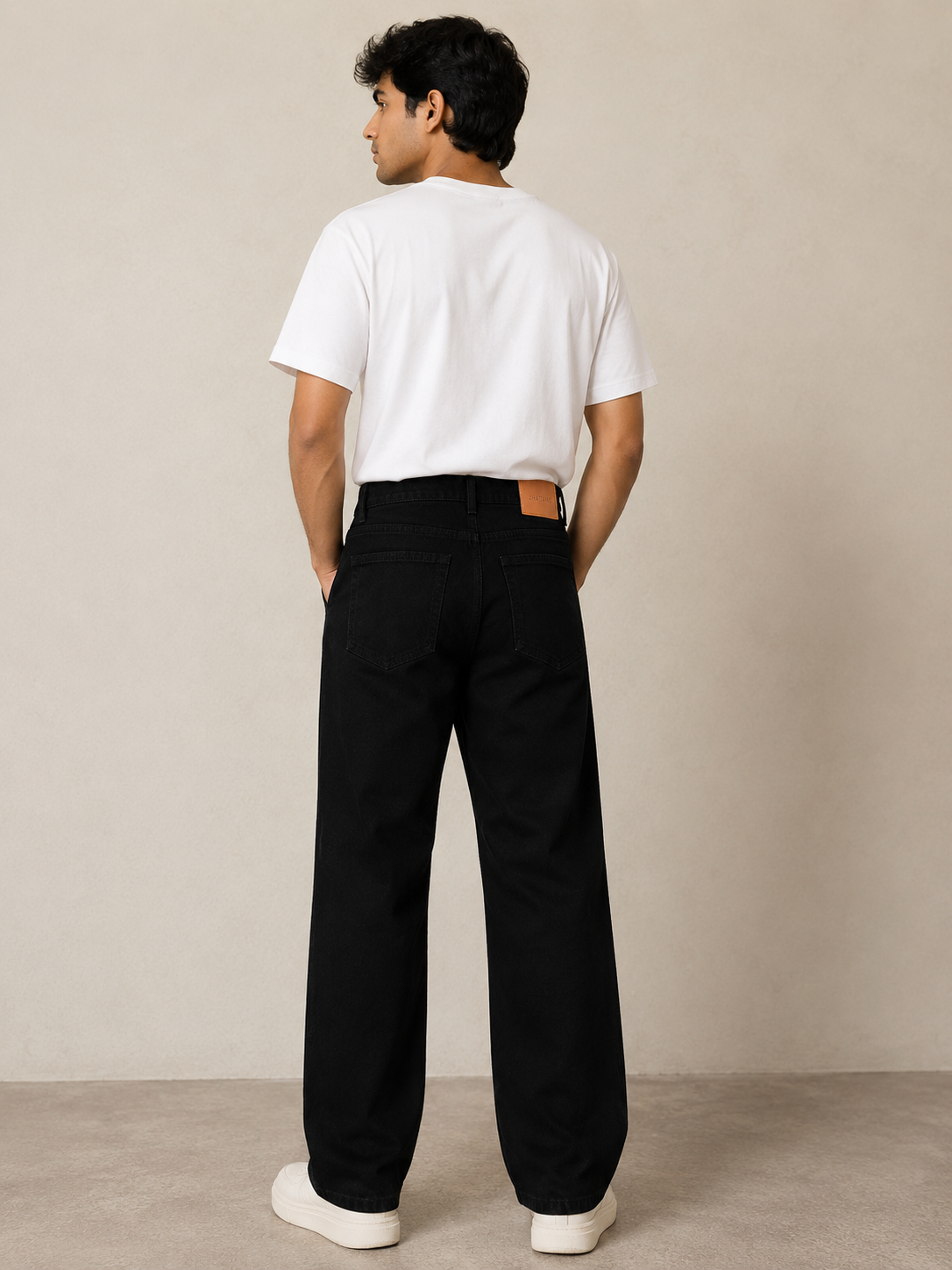Signature Straight Fit Jeans – Jet Black