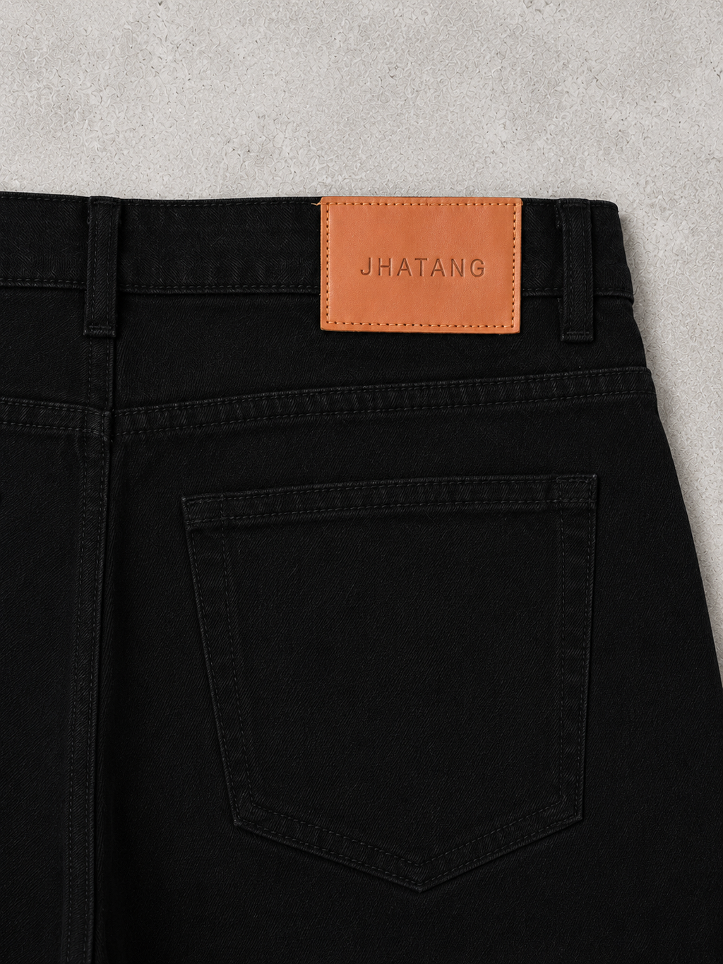 Signature Straight Fit Jeans – Jet Black