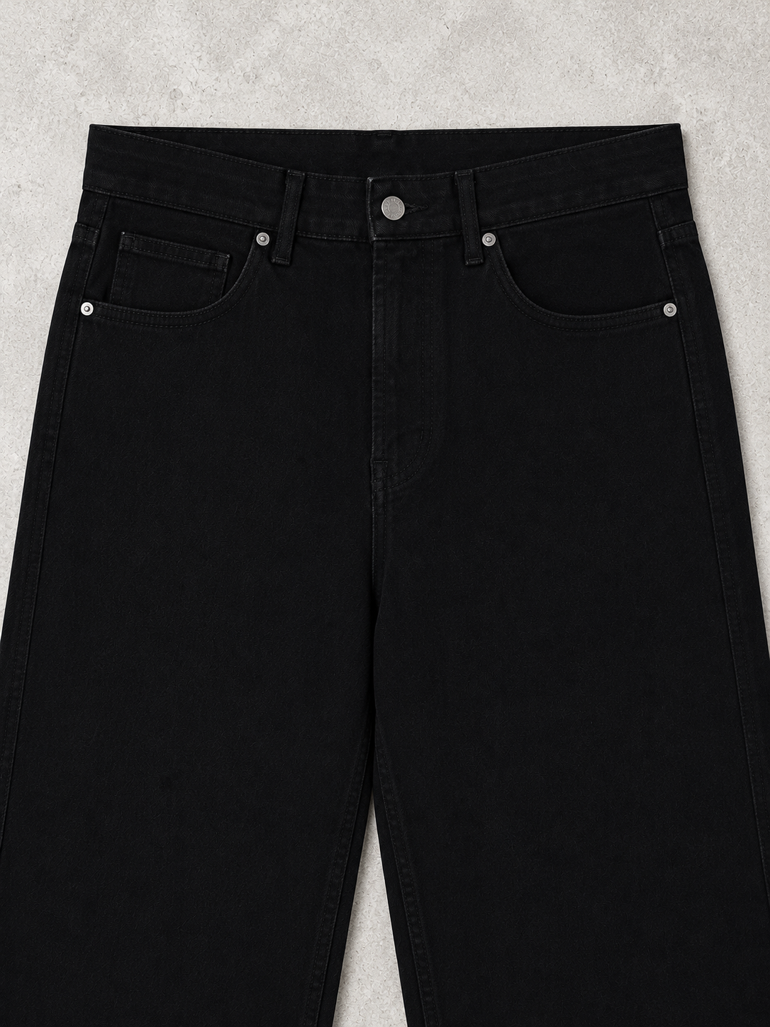 Signature Straight Fit Jeans – Jet Black
