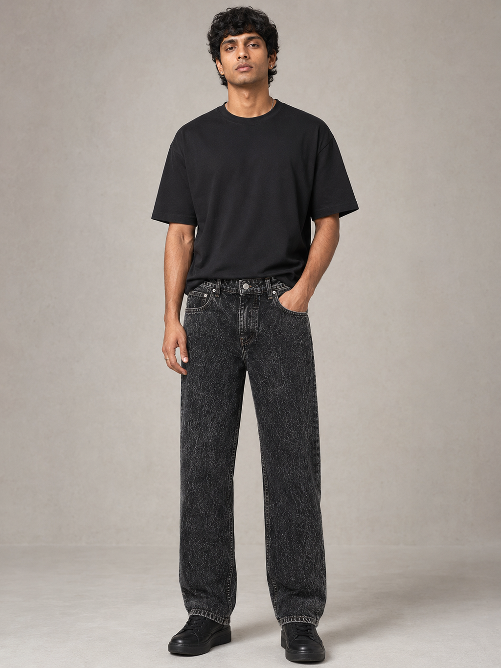 Signature Straight Fit Jeans – Washed Black