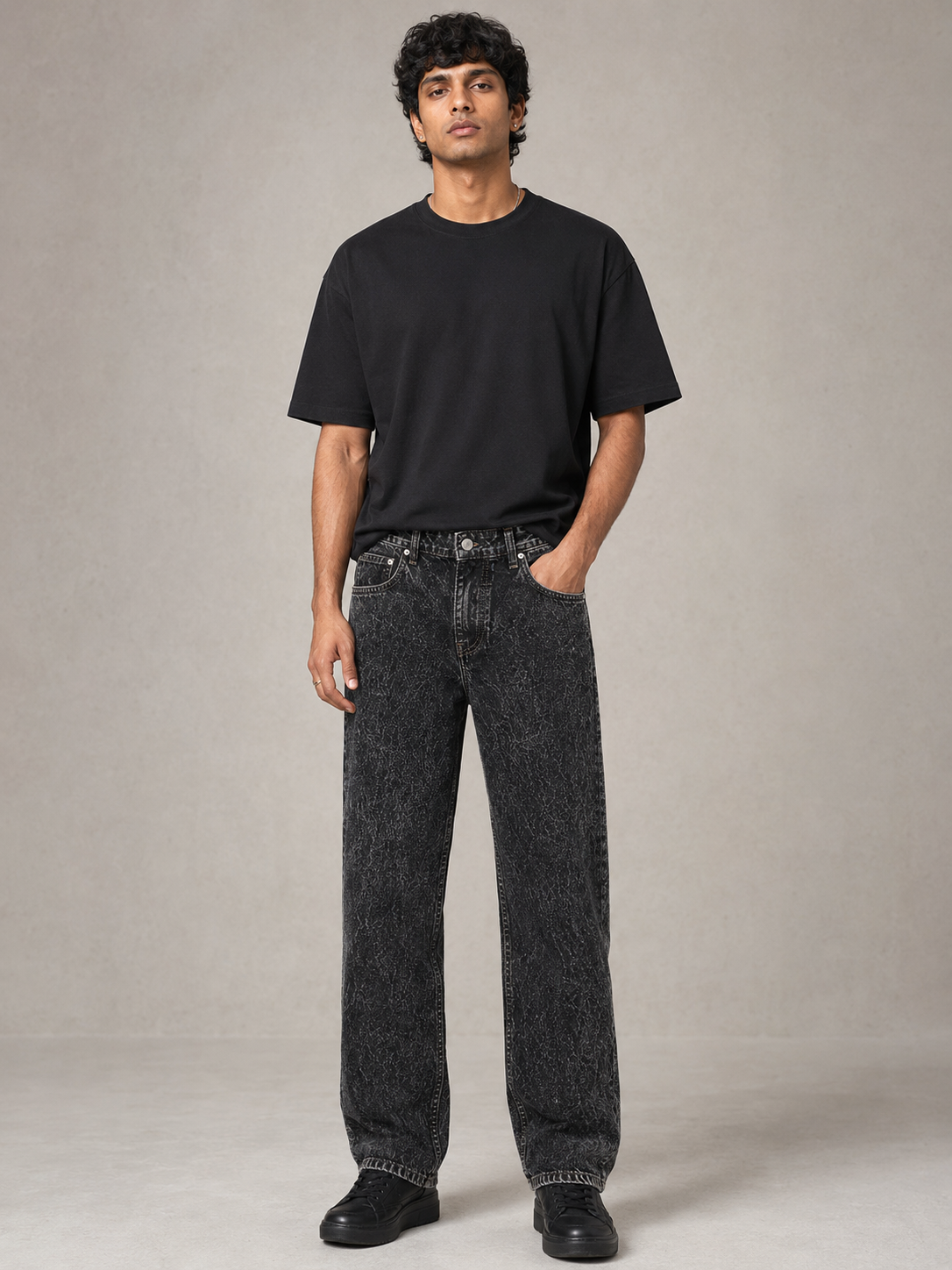 Signature Straight Fit Jeans – Washed Black